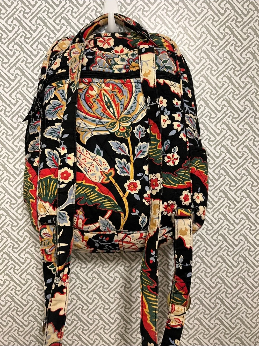 Quilted Floral Print Women's Backpack - Black Multicolor